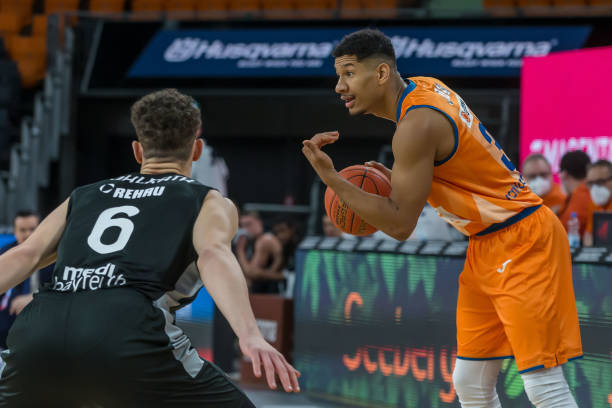 对阵实力强 对阵实力强