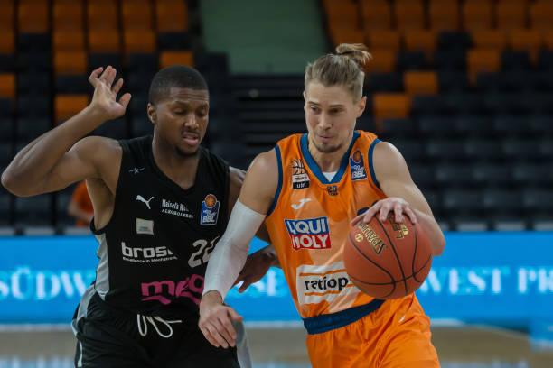 在过去两年 在过去两年